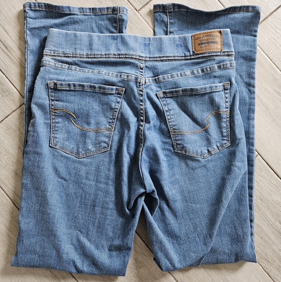 💙Levis Pull On Jeans Bootcut - Picture 2 of 5
